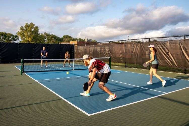 Pickleball phù hợp tệp khách thật rộng, giá thuê giờ thấp